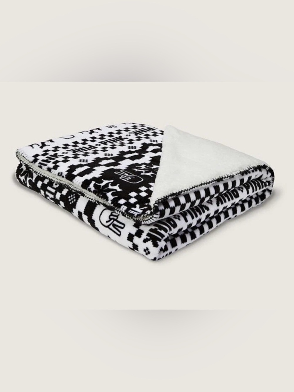 Victoria’s Secret PINK Limited Edition Sherpa Blanket